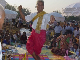 រូបលេខ៥