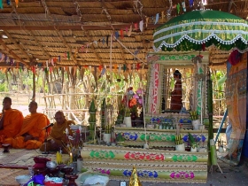 រូបលេខ២៥
