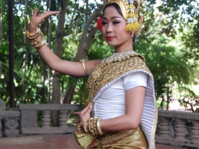រូបលេខ៤