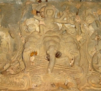 រូបលេខ១២