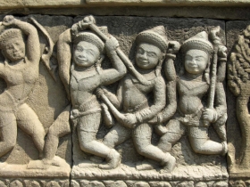 រូបលេខ៣