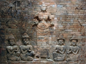 រូបលេខ៥