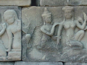 រូបលេខ៤