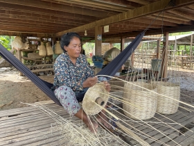 រូបលេខ៦