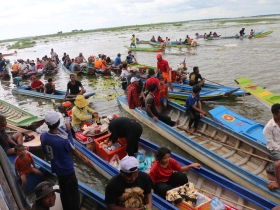 រូបលេខ១៣